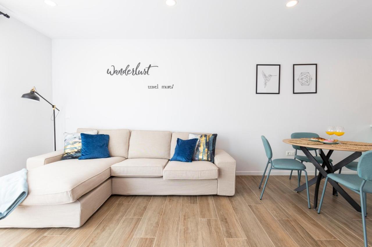Fabuloso Apartamento Nuevo Con Parking Y Piscina Malaga Exterior photo
